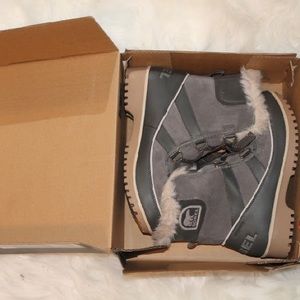 BRAND NEW WITH TAGS. Women’s Sorel snow boots